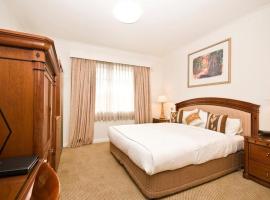 Country Plaza Motel，位于昆比恩的酒店