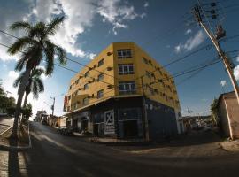 Hotel Eldorado de Salinas，位于萨利纳斯的酒店
