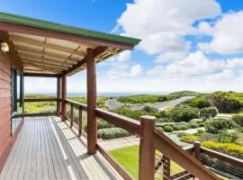 Red Door - Enjoy Exclusive Front Row Sunsets from the Balcony & Walks to the Surf in Gnarabup