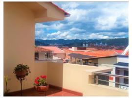 Casa de Huéspedes Tu Parada en Cuenca，位于昆卡的酒店