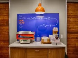 Holiday Inn Express & Suites - San Jose Silicon Valley by IHG