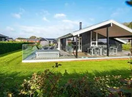 8 person holiday home in Juelsminde