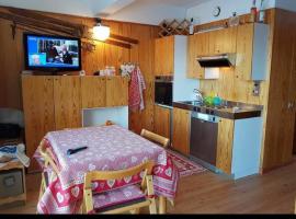 Marilleva1400 Residence Albaré hotel Solaria，位于马里尔伊瓦的酒店