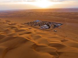 阿拉伯大羚羊营第旅馆，位于Shāhiq的豪华帐篷营地