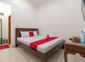 RedDoorz Syariah near Summarecon Mall Bekasi，位于Kayuringin的酒店