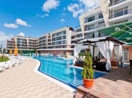 Grand Kamelia Holiday Apartments，位于阳光海滩的度假短租房