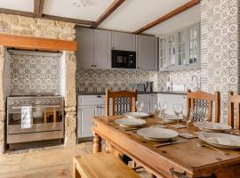 OldMill-2Bed-Sleeps6-HotTub-PrivateGarden，位于基斯利的酒店