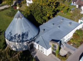 dreamcation - Ehemalige KIRCHE mit Haus bis 25 Personen, 3D-Tour, Garten, Terrasse, BBQ，位于凯尔海姆的乡村别墅