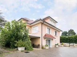 Appartement Indépendant en maison à 15 MIN de LYON