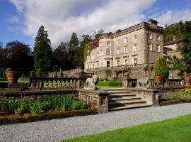Rydal Hall Christian Retreat Centre，位于Rydal的酒店