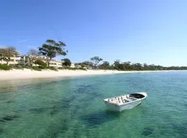 Oscars Pet Friendly Beach House 14 Tomaree Road