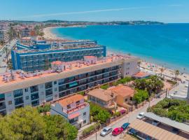 Apartamentos Turísticos Augustus，位于坎布里尔斯的酒店