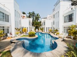 VILLA M - JIA 3- 3BHK in Candolim, Pool Facing, Near Beach, Breakfast Included，位于坎多林的酒店