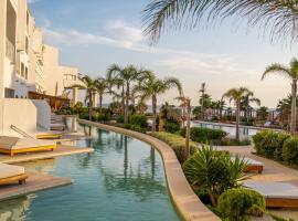 Zahara Beach & Spa by QHotels - Adults Recommended，位于萨阿拉德洛斯阿图内斯的豪华酒店