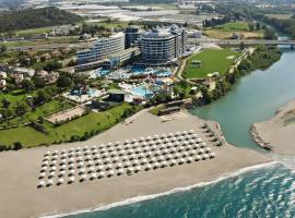 Alarcha Hotels & Resort，位于马纳夫加特的酒店