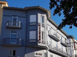 阿拉贡酒店，位于佩皮尼昂的酒店