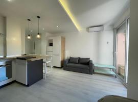 Acogedor y novedoso Loft en Torrevieja，位于托雷维耶哈托雷维耶哈水上乐园附近的酒店