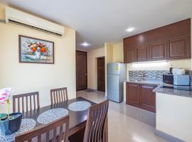 Condo AVANTA Deluxe A201，位于班泰的酒店