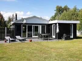 6 person holiday home in Væggerløse