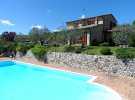 Villa Diana Esclusiva villa con piscina per una vacanza in pieno relax，位于Collelungo的酒店