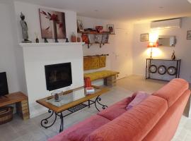 GITE AU PIED DES VIGNES，位于Montigny的酒店