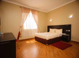 Panone Hotel Boma，位于Boma la Ngombe的酒店