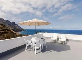Anaga Ocean Views (B): Mountain and Beach Retreat