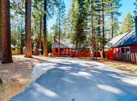 Lake Tahoe Cabin Perfection，位于塔霍马的酒店