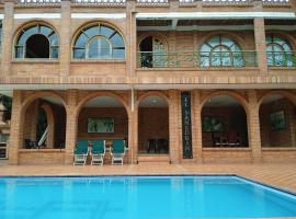 Villa Alejandra，位于马里尼亚的酒店