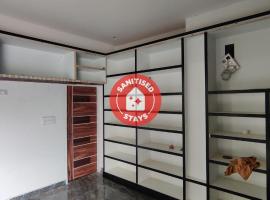 OYO 83437 Aravind International，位于Channapatna的酒店