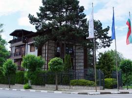 Hotel Tachev，位于Cherven Bryag的酒店