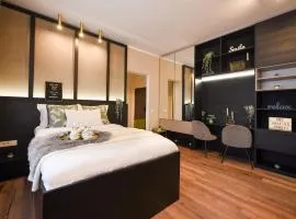 MONOCHROME MAGIC. Calea Victoriei Studio