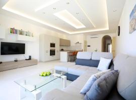 3-bedroom Apartment with views in Iz-Zebbug, Gozo，位于泽布季的公寓