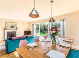 Pass the Keys Stylish and fresh 4 bed beach house with garden