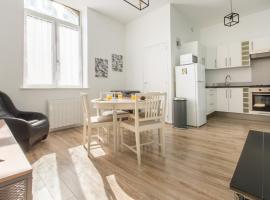 Appartement moderne, propre, WIFI, siège massant，位于龙克的酒店