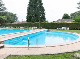 Nice Lake view apartment，位于伊斯普拉的酒店