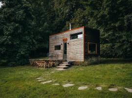 Tiny House Célestine By Ernesst，位于奥纲赖泽的豪华帐篷营地