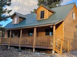 Log Cabin Zion Retreat. Walking distance to East Zion Trails，位于奥德维尔的酒店