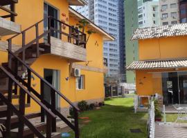 Cozinha Equipada em Apartamento para Alugar em Torres RS，位于托雷斯的酒店