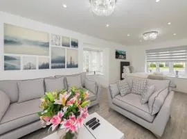 Greenfield's - New Modern 3 Bedroom Home - Johnstonen Close, Bracknell