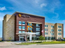 La Quinta Inn & Suites by Wyndham Terrell，位于特勒尔的酒店