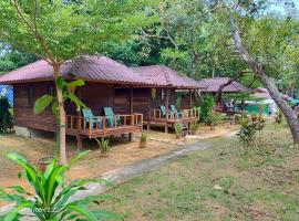 Eco Bungalow，位于阁帕延岛的住宿加早餐旅馆