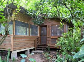 Iguana Roost Tourism Gold Standard Fully Equipped two Bedroom Cabin，位于圣伊格纳西奥的乡村别墅