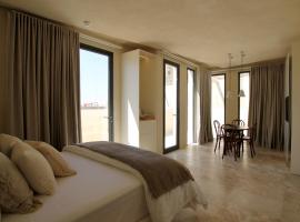 The King George Village Boutique Living，位于Għargħur的酒店