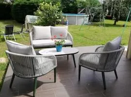 Chambre privée calme,campagne,étape,déplacement pro,abri moto vélo,parking