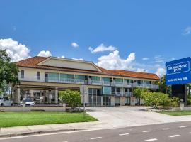 Rodeway Inn Central Clearwater Beach，位于克利尔沃特的酒店