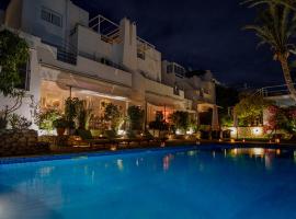 miKasa Agua Amarga & SPA，位于阿瓜阿马加的带泳池的酒店