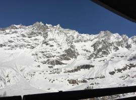 Panorama Chalet a La Grand'Ourse di Cervinia CIR VDA Valtournenche 0198，位于布勒伊-切尔维尼亚的酒店