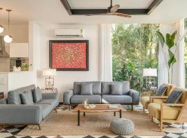 La Zamora, 3BHK Villas near Vagator & Anjuna Beach, North Goa with Private Pool, Garden, Terrace & Security，位于阿斯高的酒店