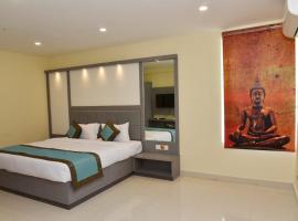 HOTEL TRIDEV GRAND，位于瓦拉纳西Sri Sankata Mochan Hanuman Temple附近的酒店